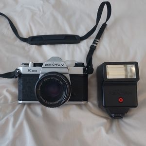 Pentax 35mm Camera, Flash & Cases